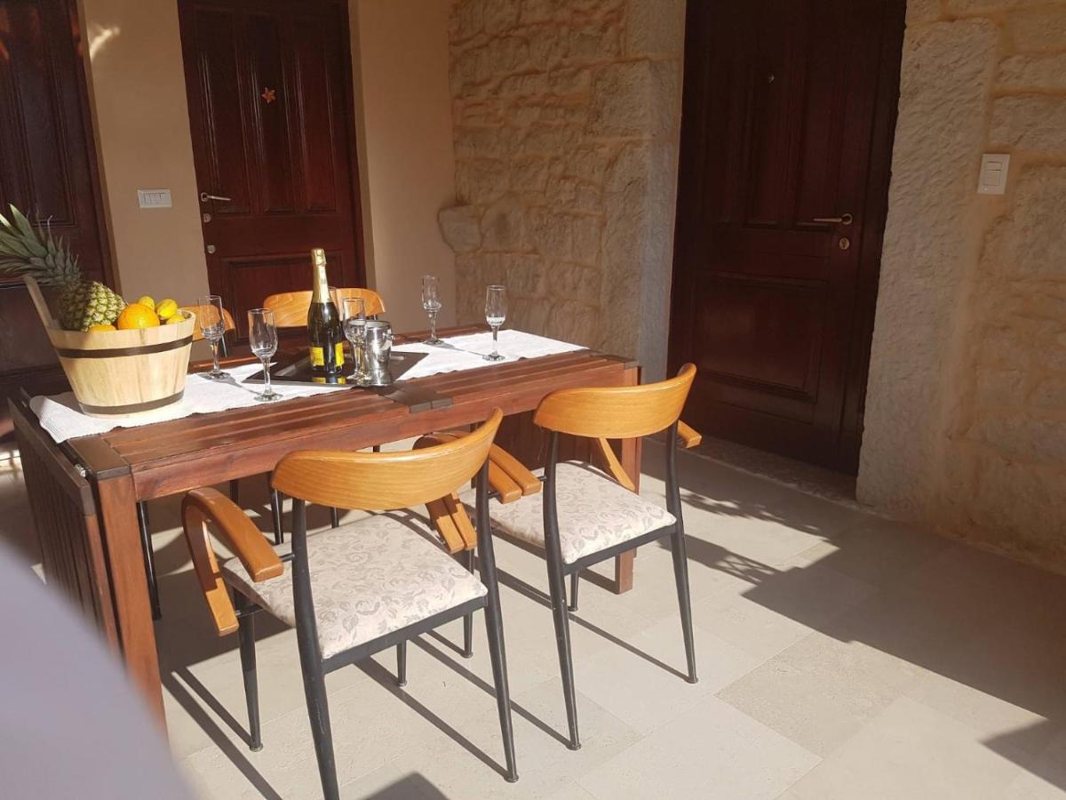 Casa Ladonja Βίλα Πόρετς Εξωτερικό φωτογραφία